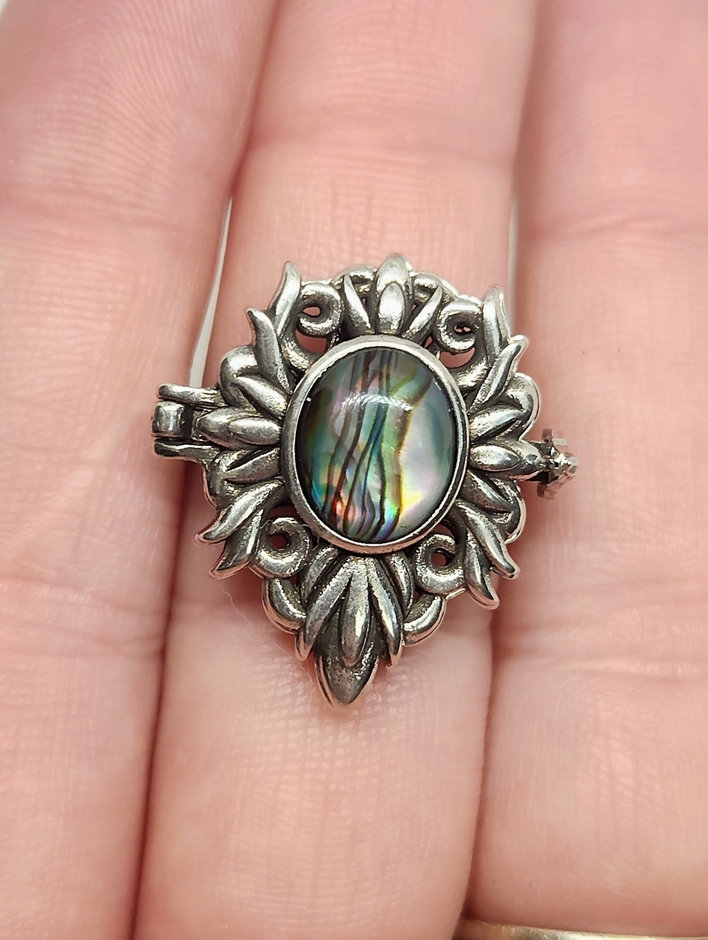 1 Pc Vintage Style Poison Ring | Abalone Shell Secret Compartment | Gothic Hinge - Picture 7 of 8
